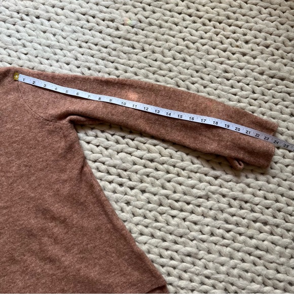 Babaton The Group Wool Sweater with Bow Sleeves | xxs - Picture 11 of 14